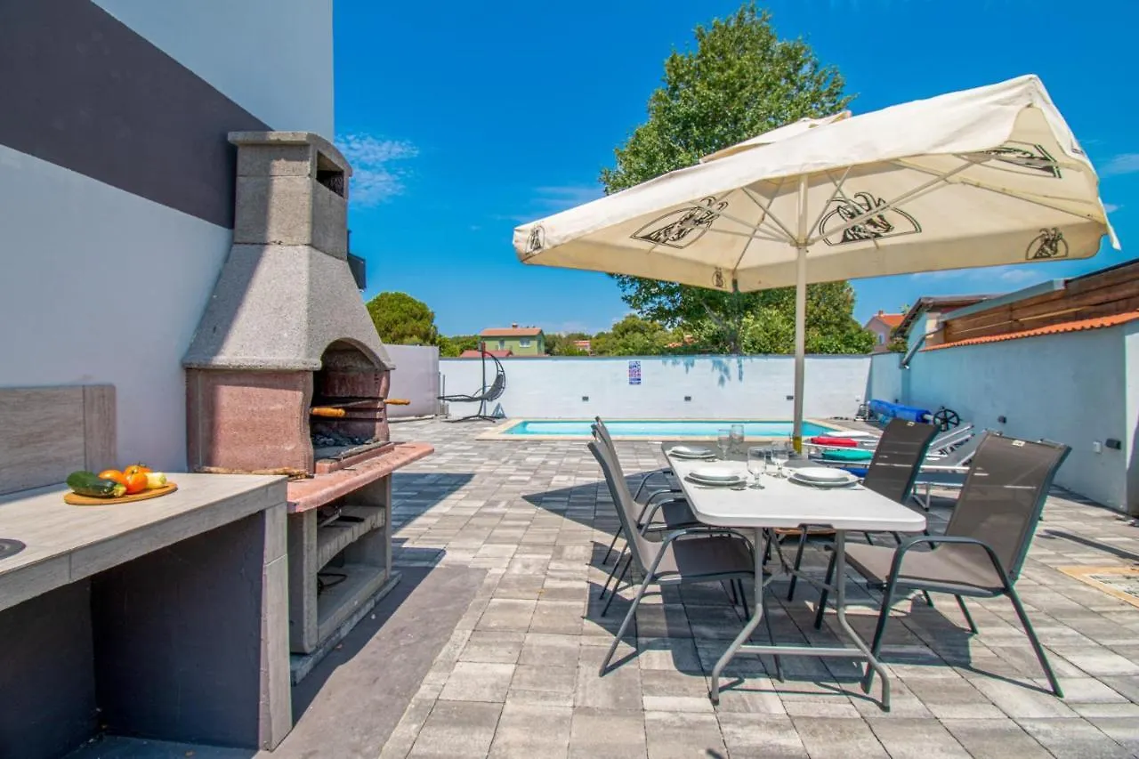 Villa Damjan In Istrien Peroj